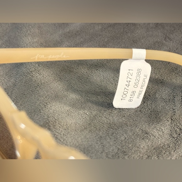 Free People Sedona Round Sunglasses - Picture 4 of 4